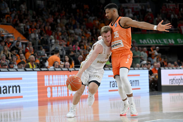 有别于多数 有别于多数